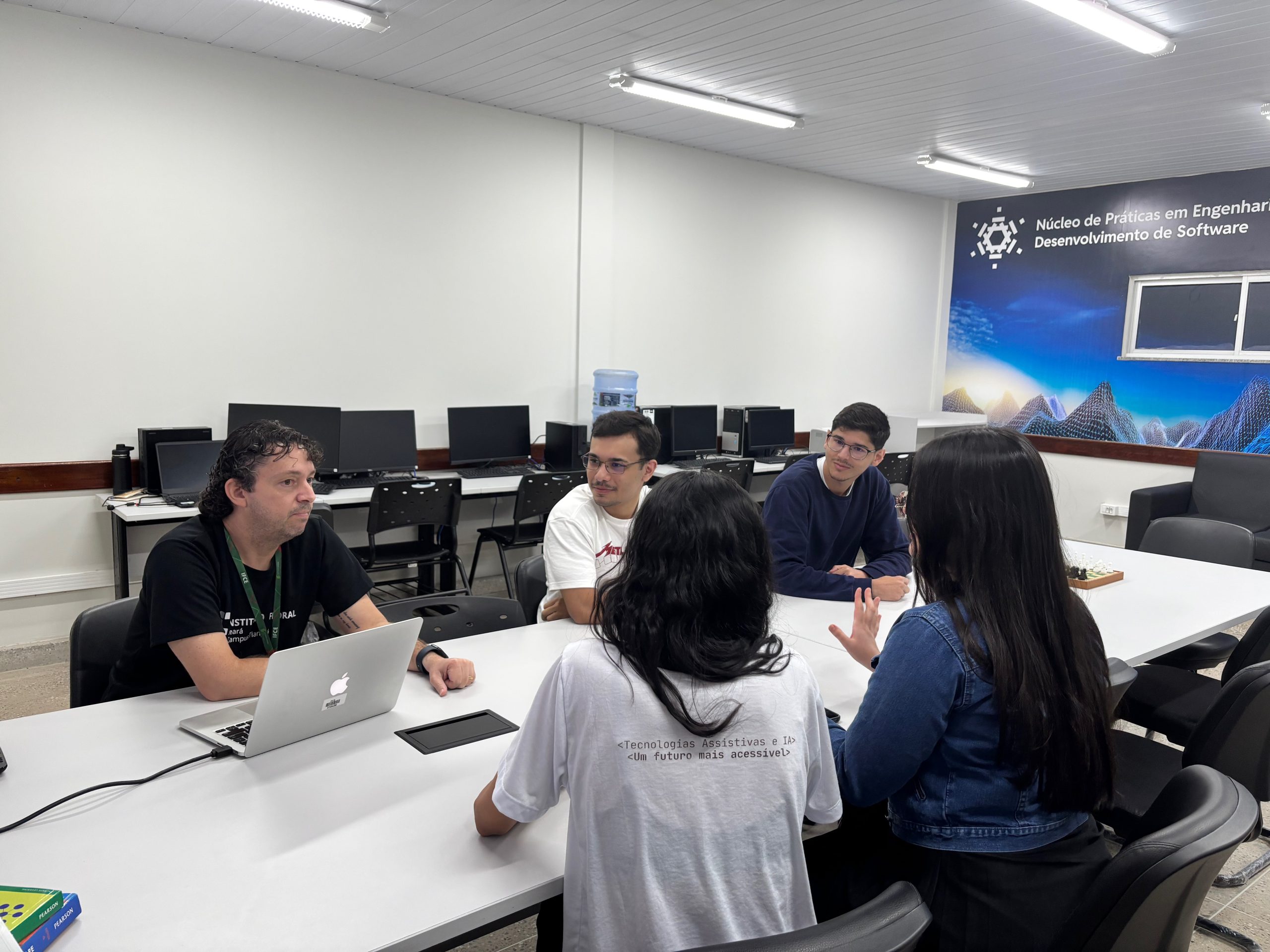 Reunião com membros do NUPREDS