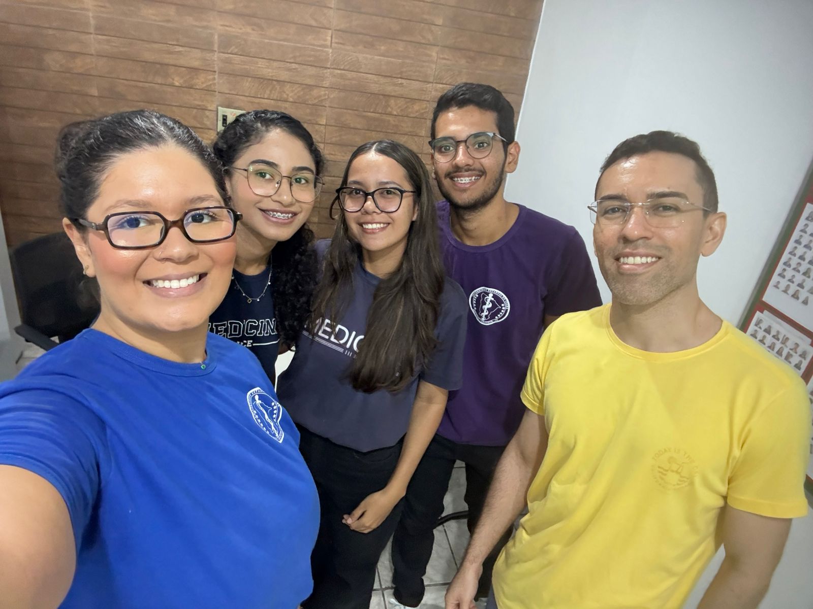 Reunião de alinhamento após a primeira ação do projeto na escola parceira