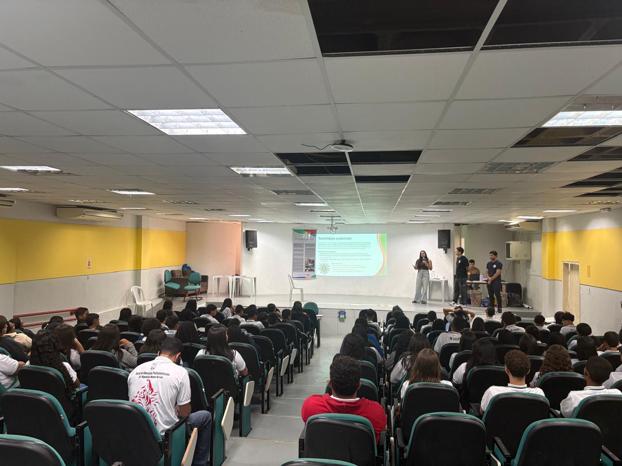 Ação Saúde na Escola: Promoção do bem-estar na Escola Dr. Napoleão Neves da Luz, em Jardim