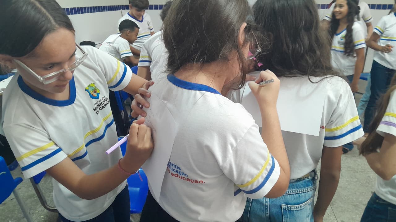 Tema: Nossos gostos, nossas conexões: promovendo a integração no ambiente escolar