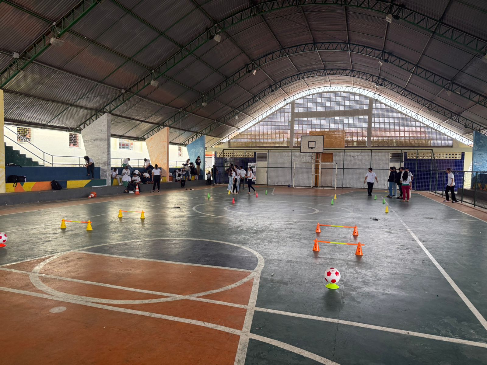 Ação do Programa Saúde na Escola: Promoção do bem-estar na EEM Plácido Aderaldo Castelo, em Caririaçu
