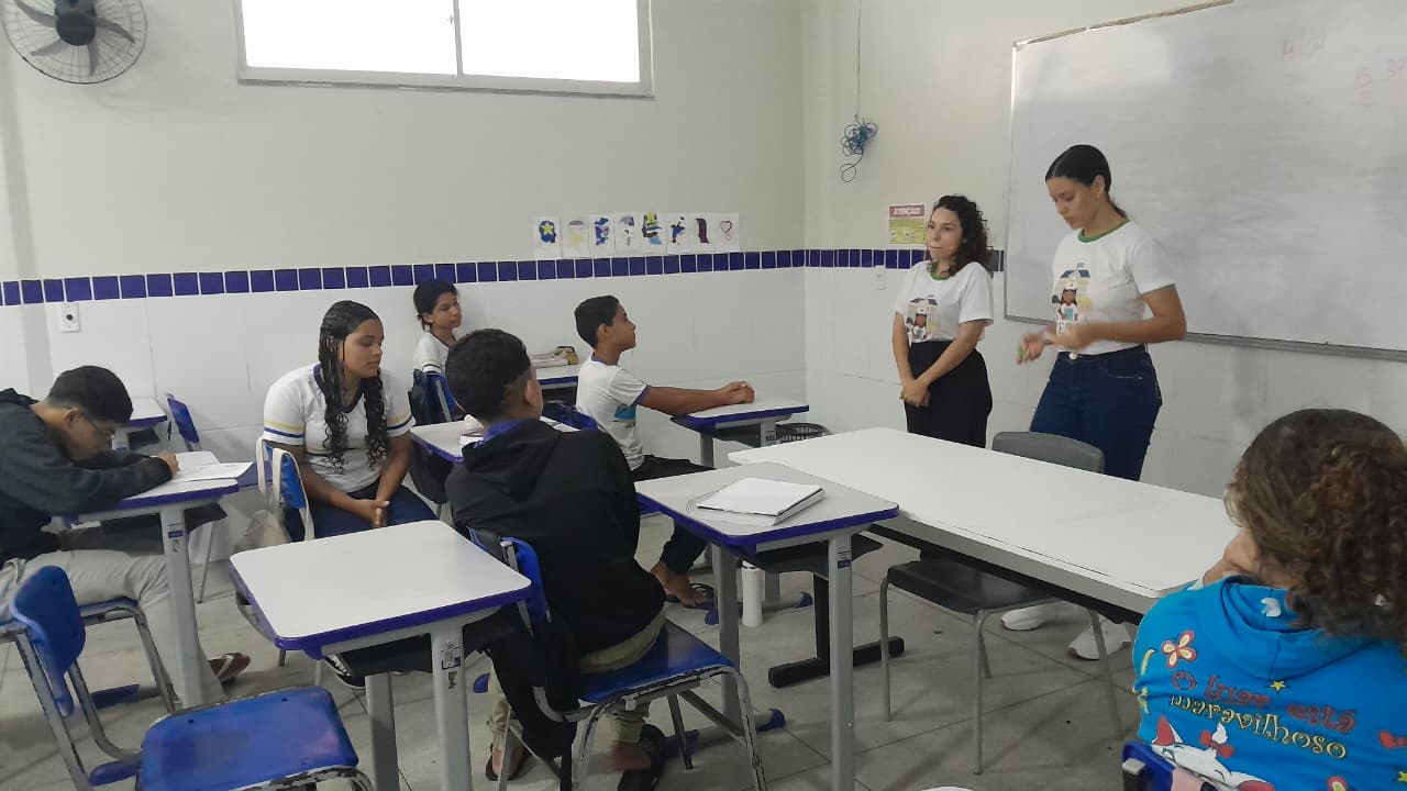 Tema: Combate a violência no cenário escolar