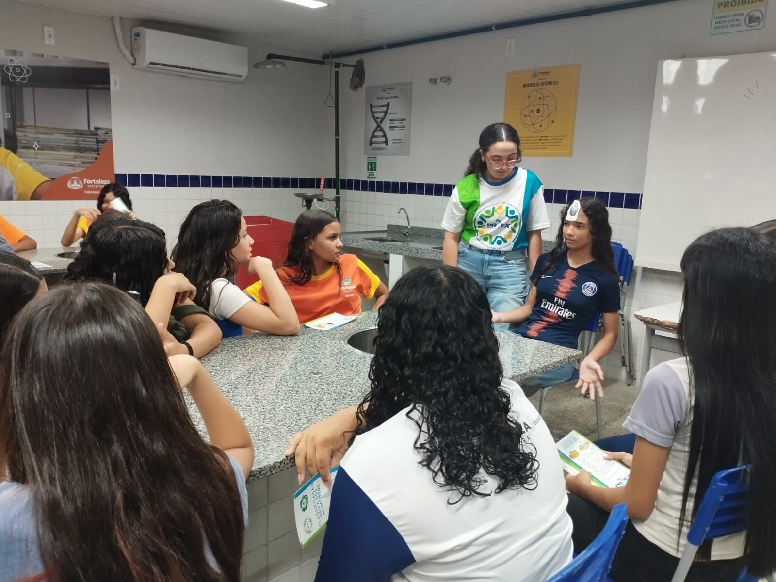 Brincadeira "Que alimento sou eu"