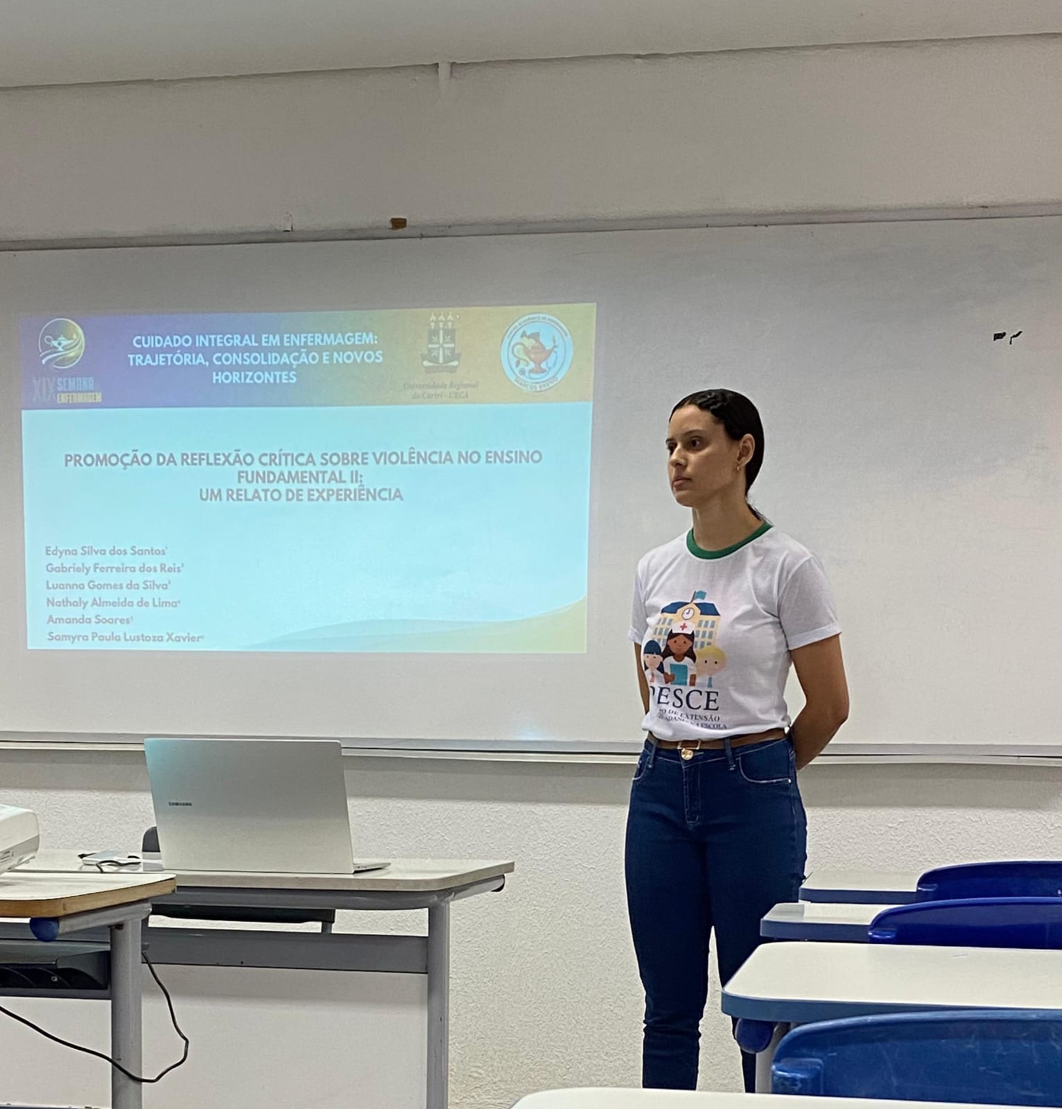 Bolsista Edyna Santos