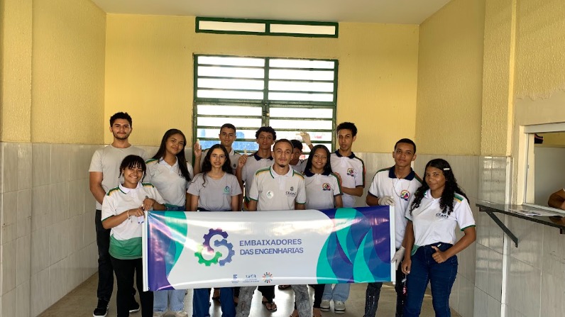 Oficinas de química e de engenharia ambiental - EEMTI Prefeito Raimundo Coelho