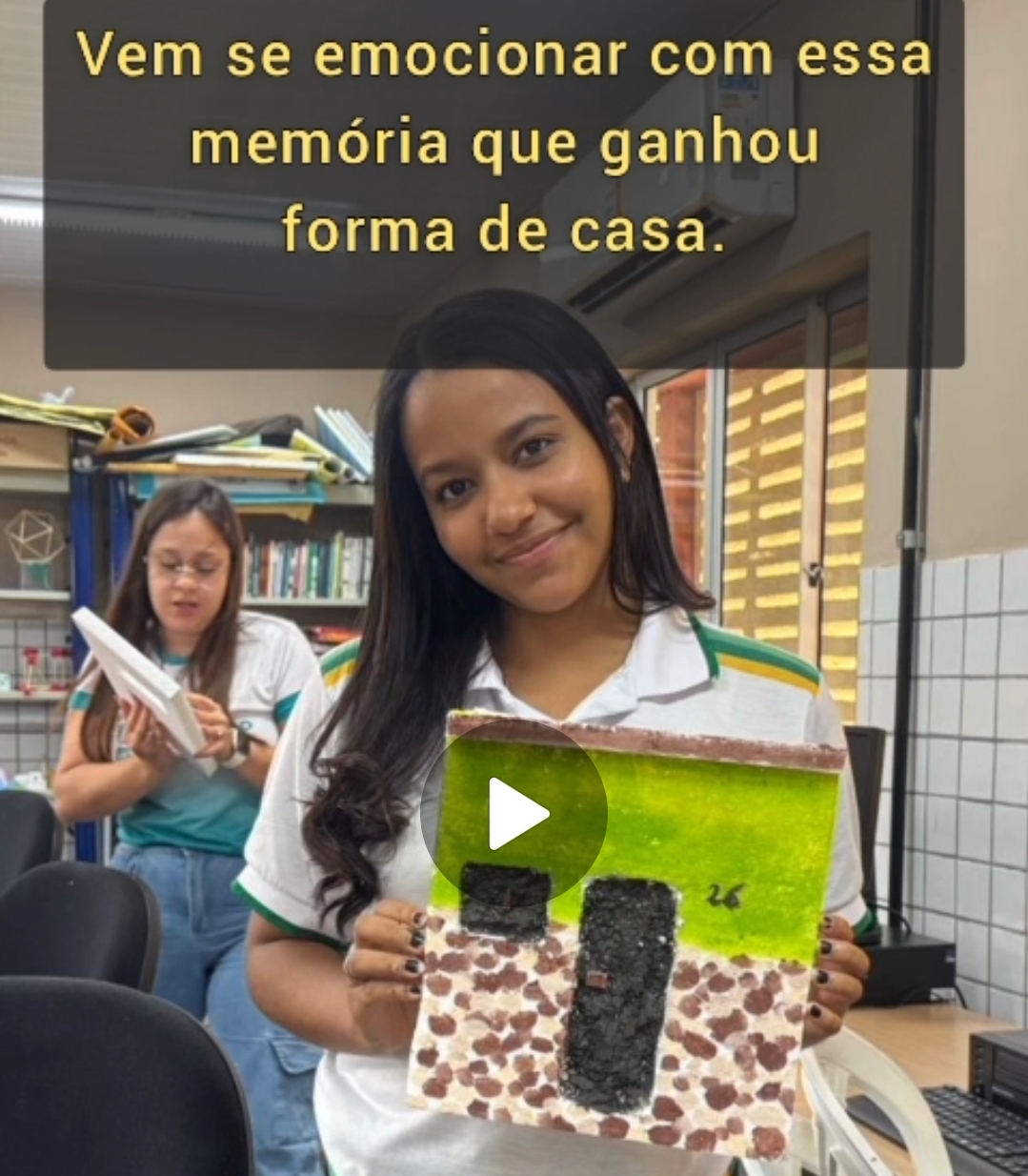 Cada memória gu pedaço de quearda umm somos.